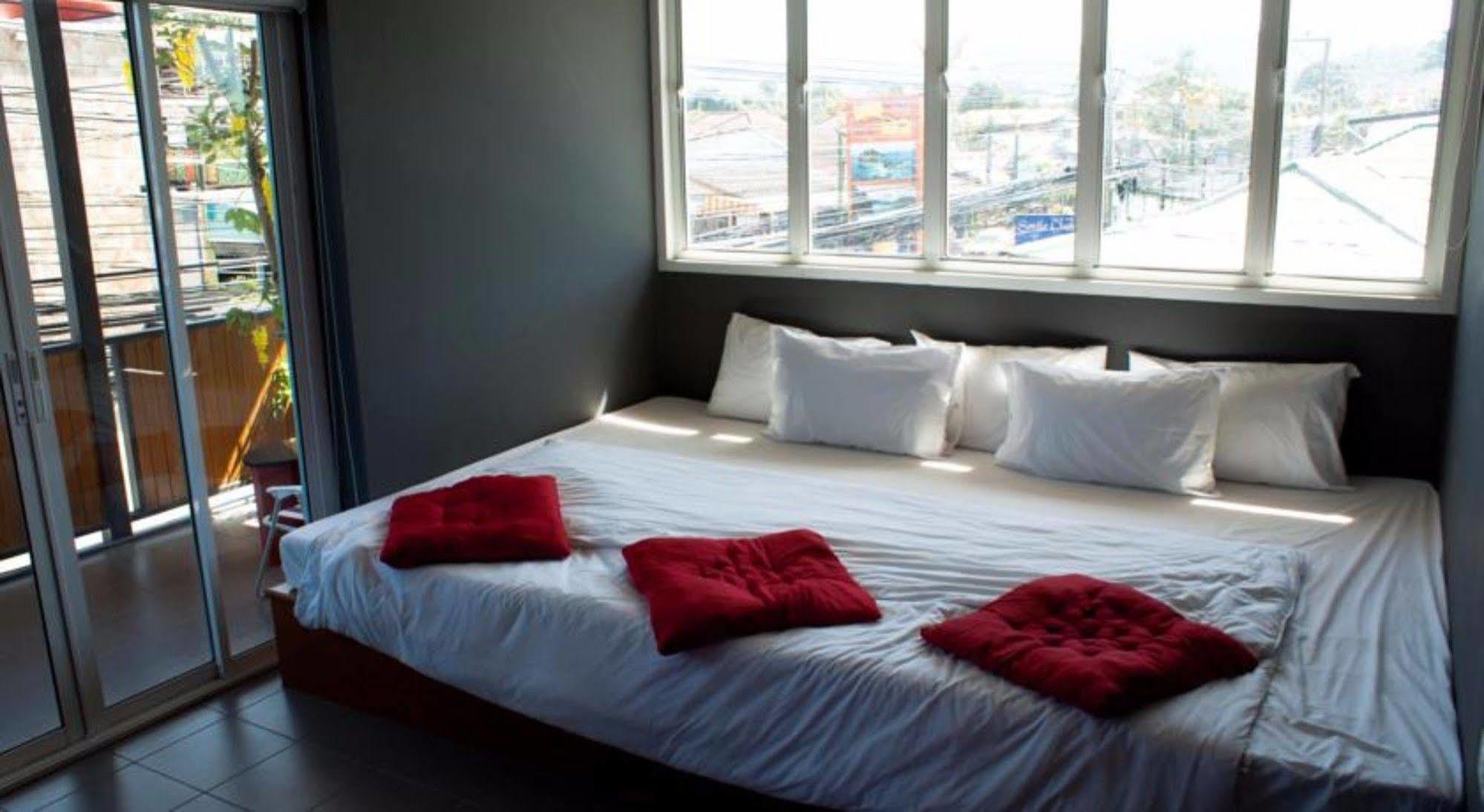 มาีรีนา เรซิเด้นท์ Hotel หาดบางรัก ภายนอก รูปภาพ